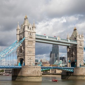 Tower Bridge w Londynie